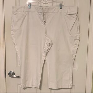 Lane Bryant White Capris Pants